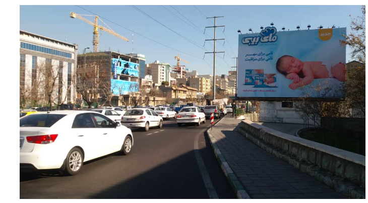 تخمین بازدید ۱۲۰۰ تابلوی تبلیغاتی تهران توسط تیم دیوار؛ به قلم مدیر آفلاین مارکتینگ دیوار 1