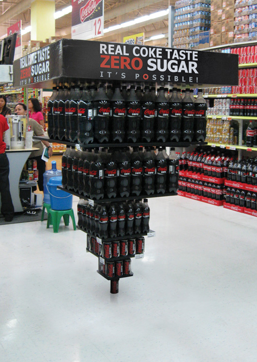 Inverted pyramid display - Coca Cola Zero