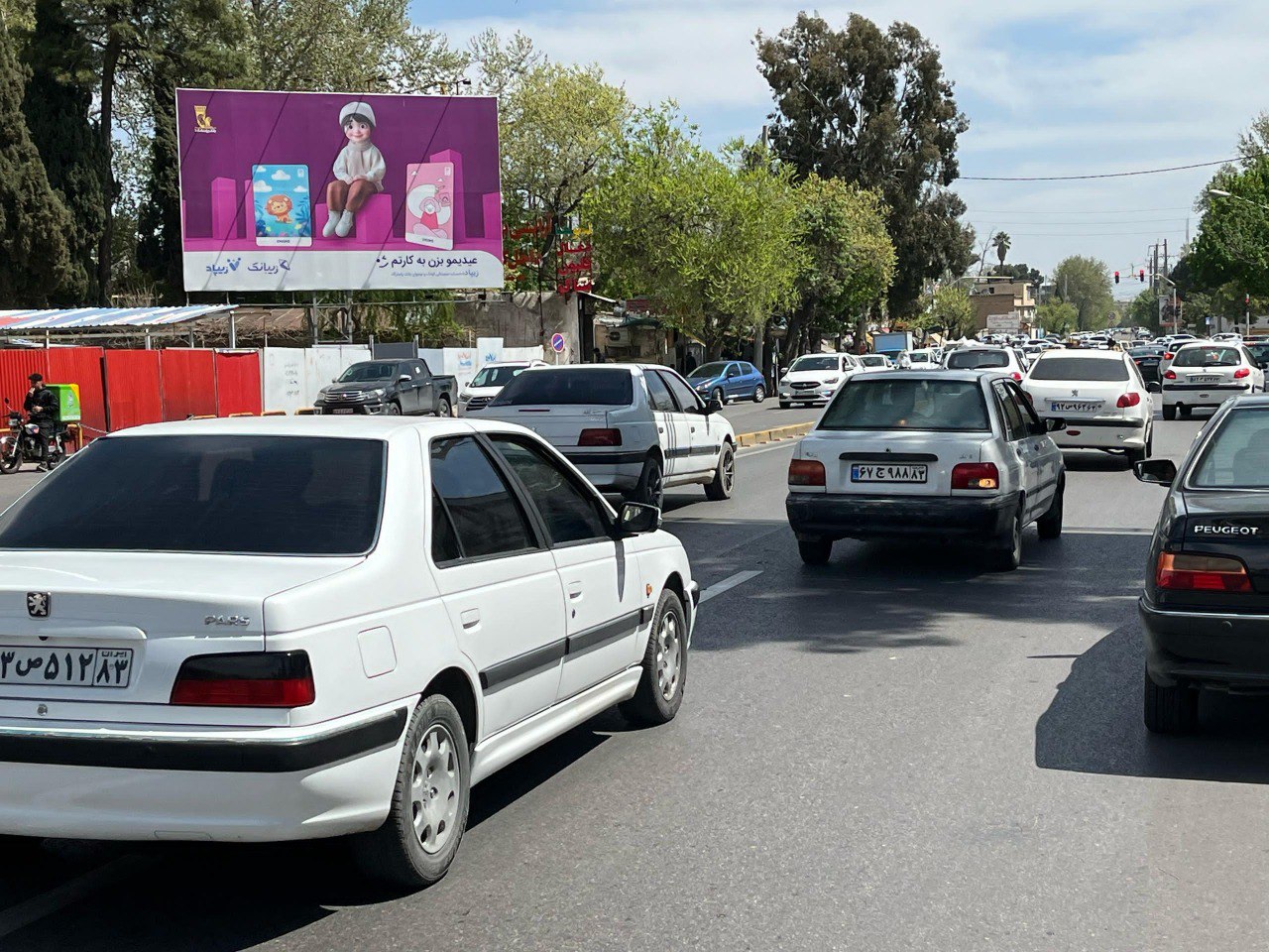 کمپین نوروزی زیپاد با شعار «عیدیمو بزن به کارتم» در دو فاز محیطی و دیجیتال اجرا شد 3